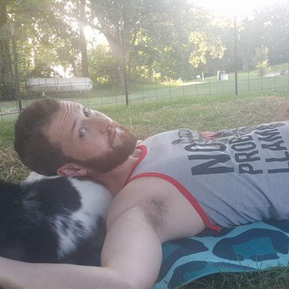 Meet your Posher, Ian - Picture 1 of 1